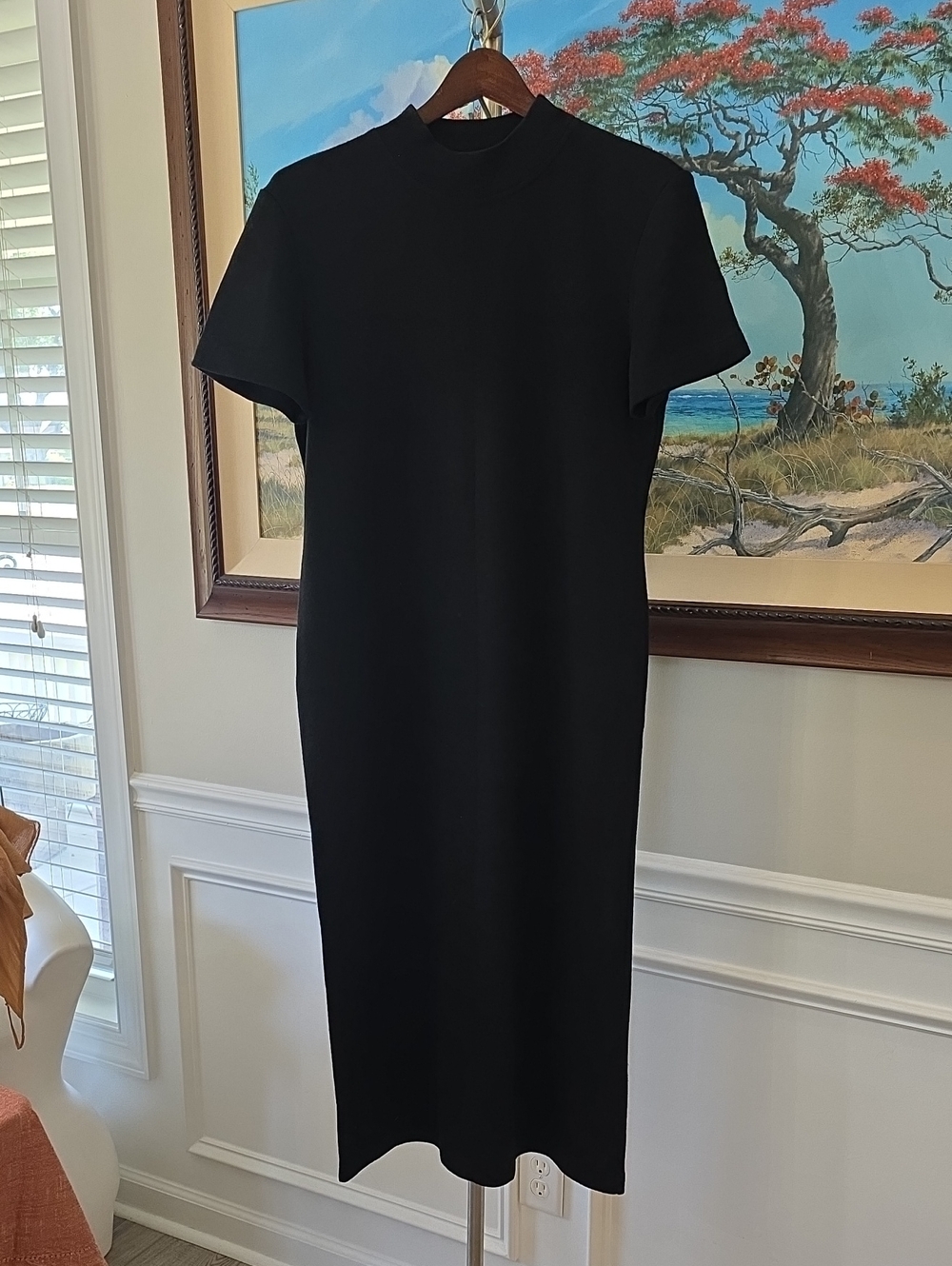 Modern Black Short-Sleeve Midi Dress